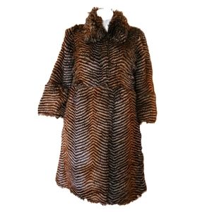 Willow and Clay Faux Fur Women's Jacket/Coat Size S